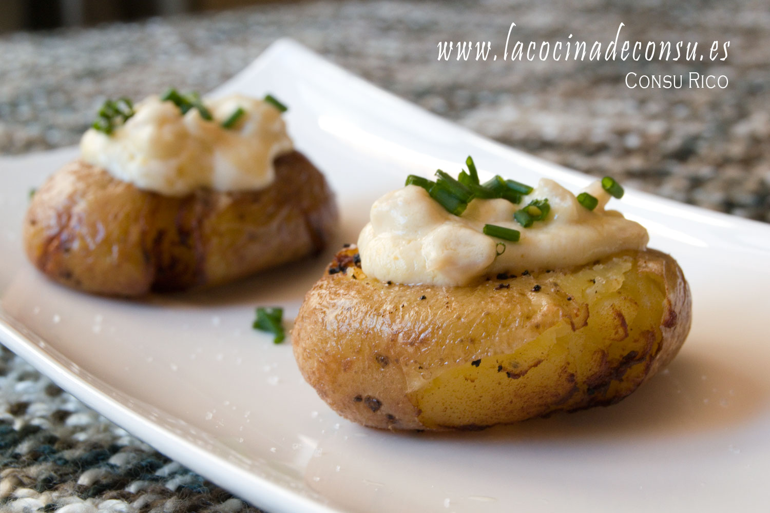 Patatas con salsa strogonoff de calamares